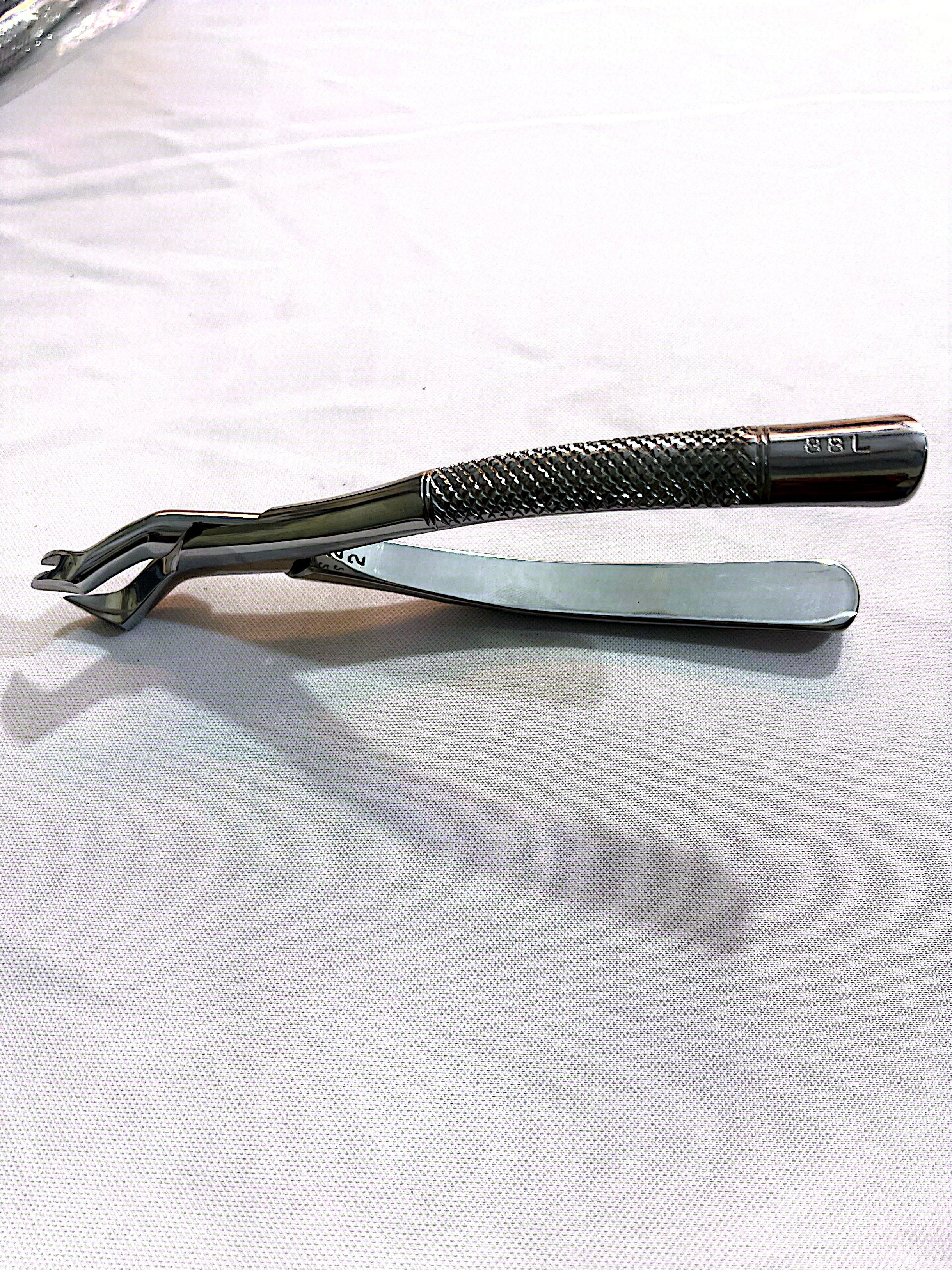 88L Left Upper Molar Extraction Forceps