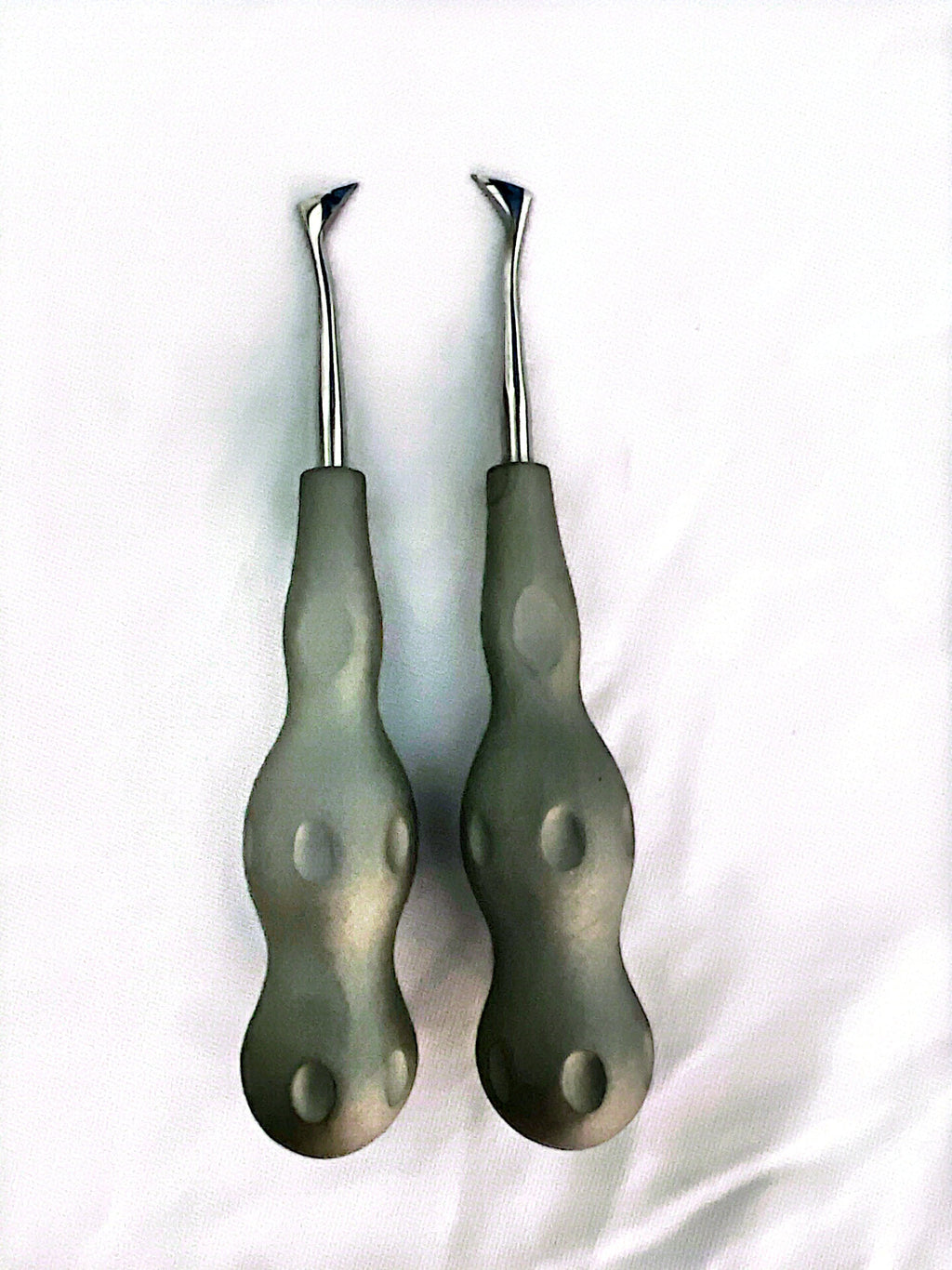 Cryer Elevator left and Right