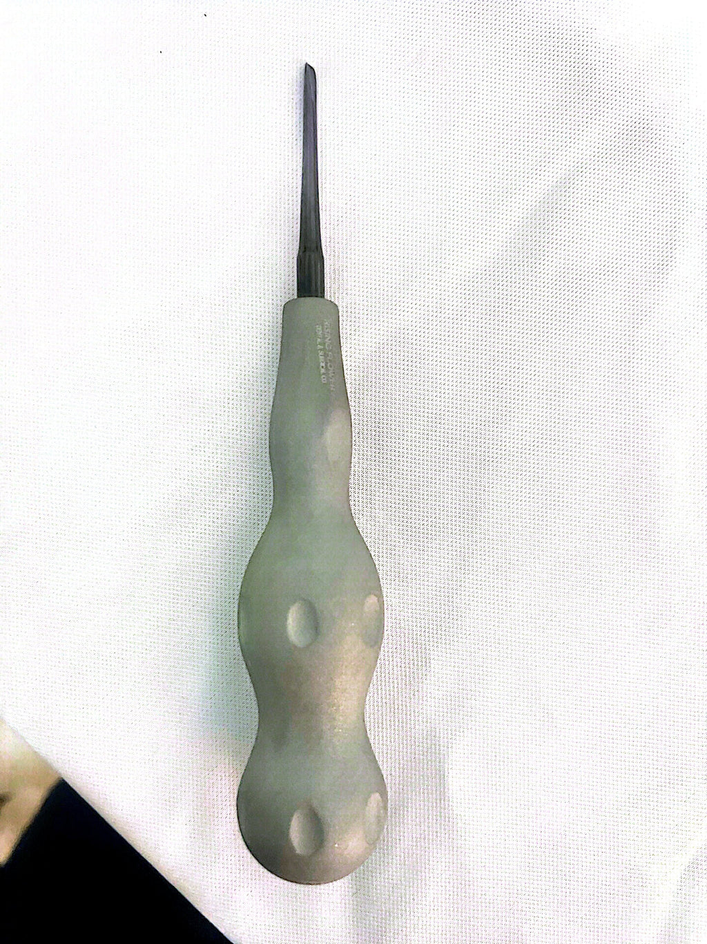 Cryer Elevator left and Right