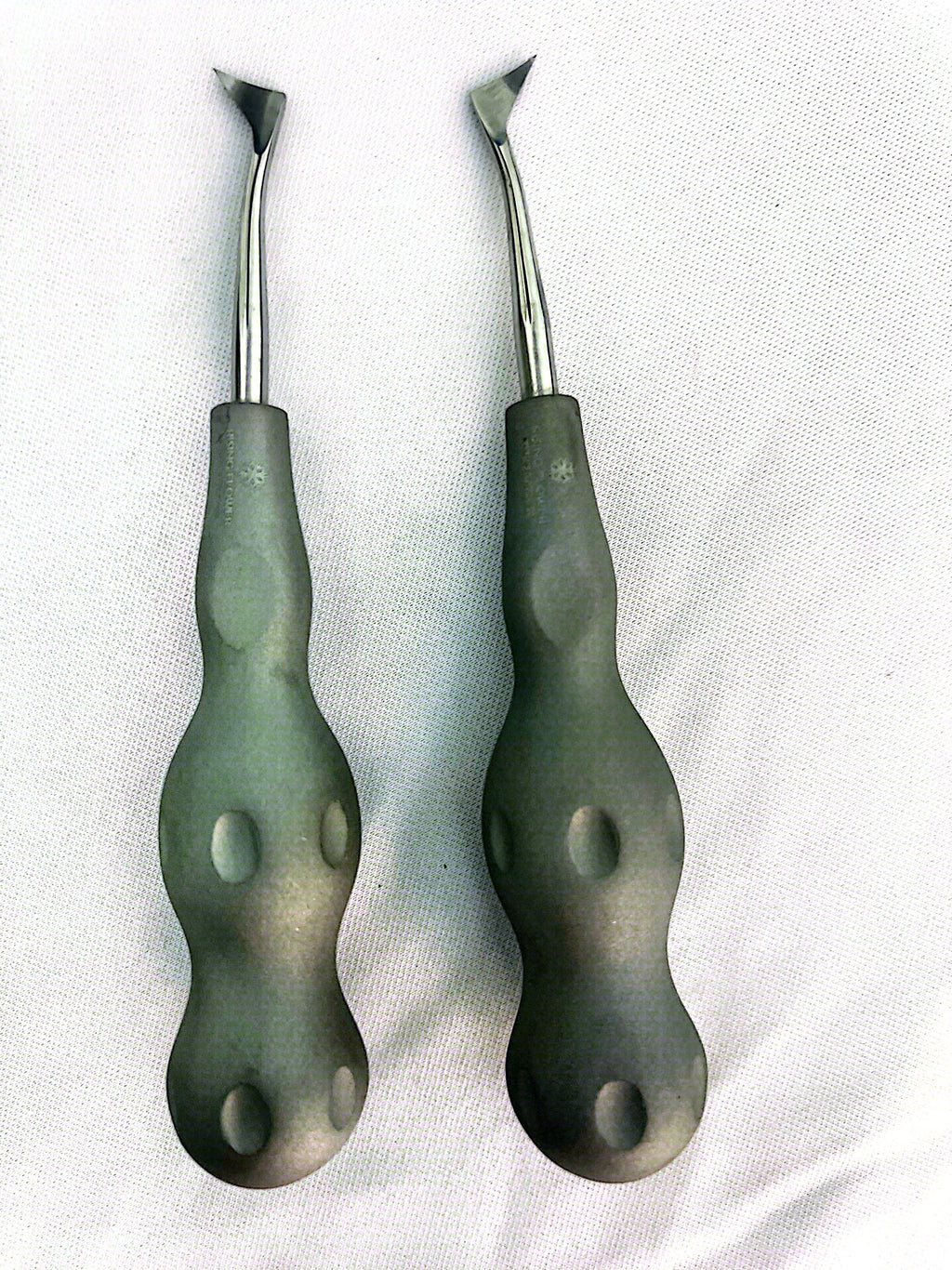 Cryer Elevator left and Right