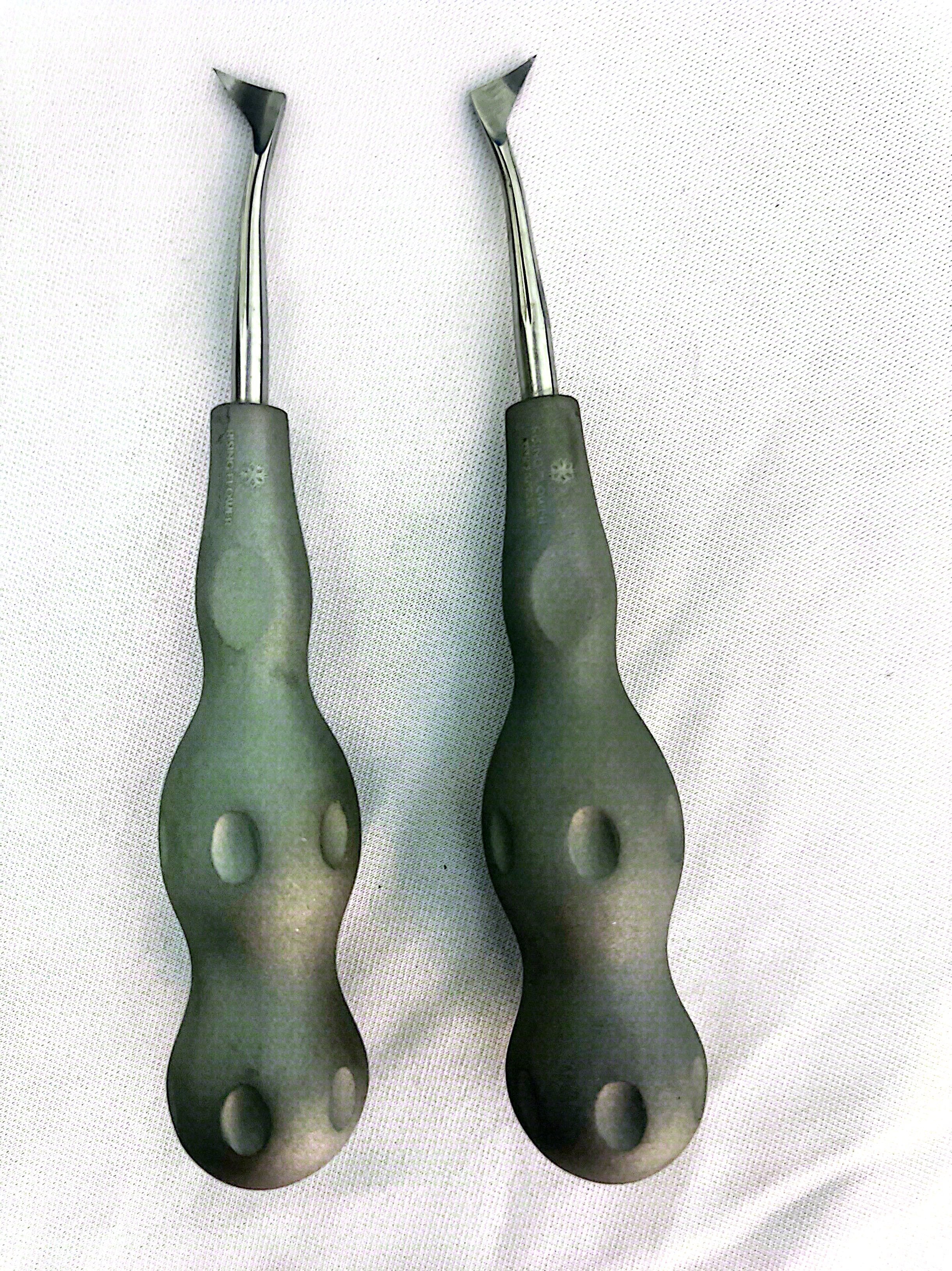 Cryer Elevator left and Right