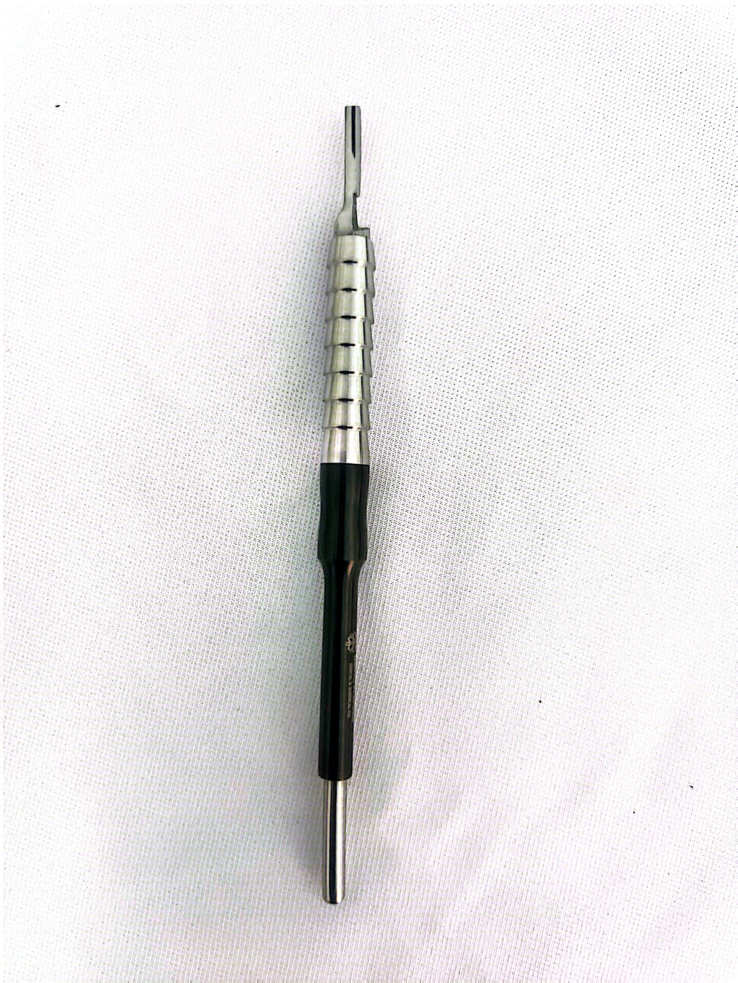 No. 3 Scalpel Handle (BP Handle) with Push-Button Blade Remover
